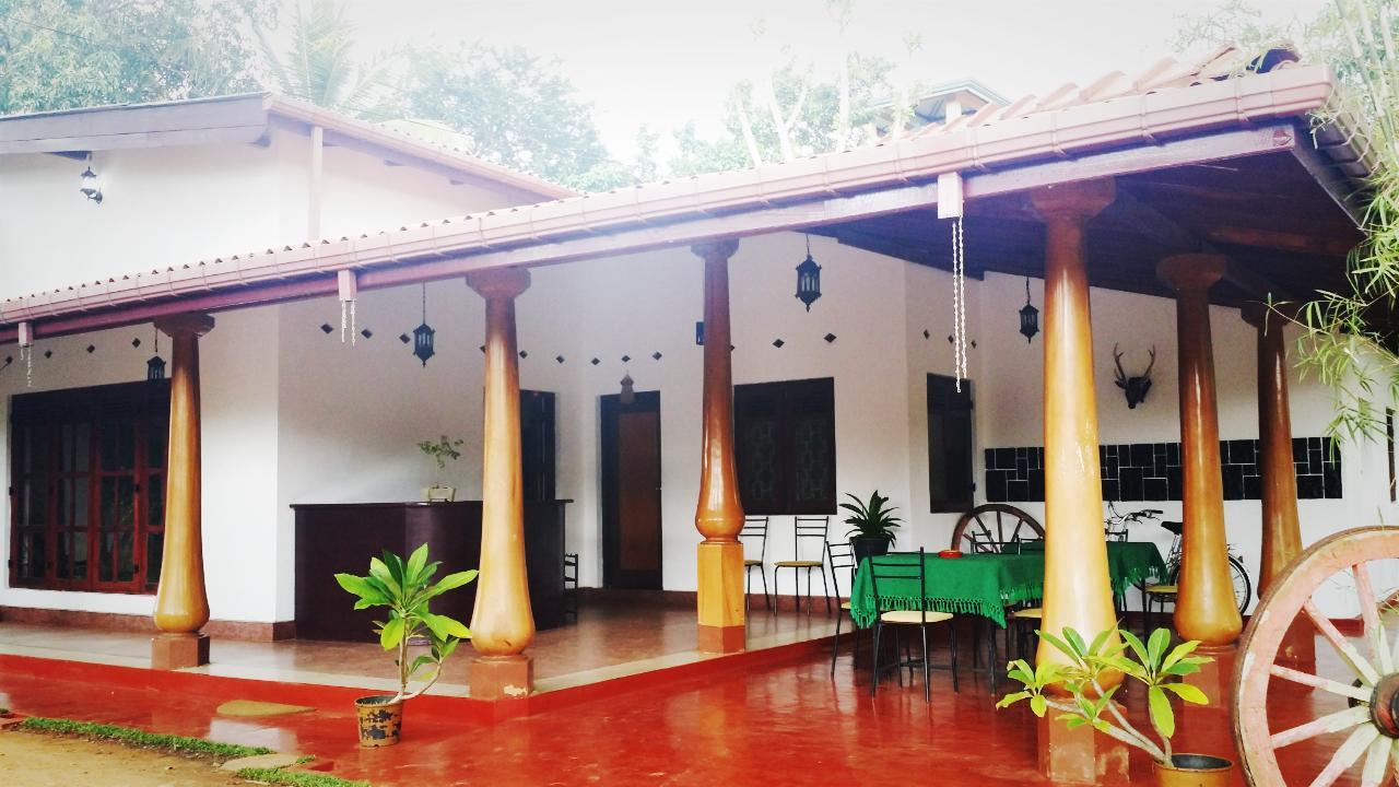 Saubagya Inn Anuradhapura Esterno foto