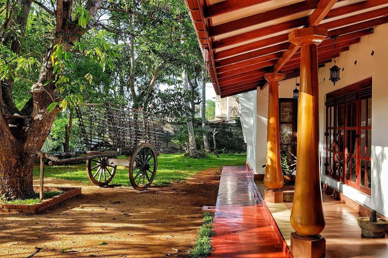 Saubagya Inn Anuradhapura Esterno foto