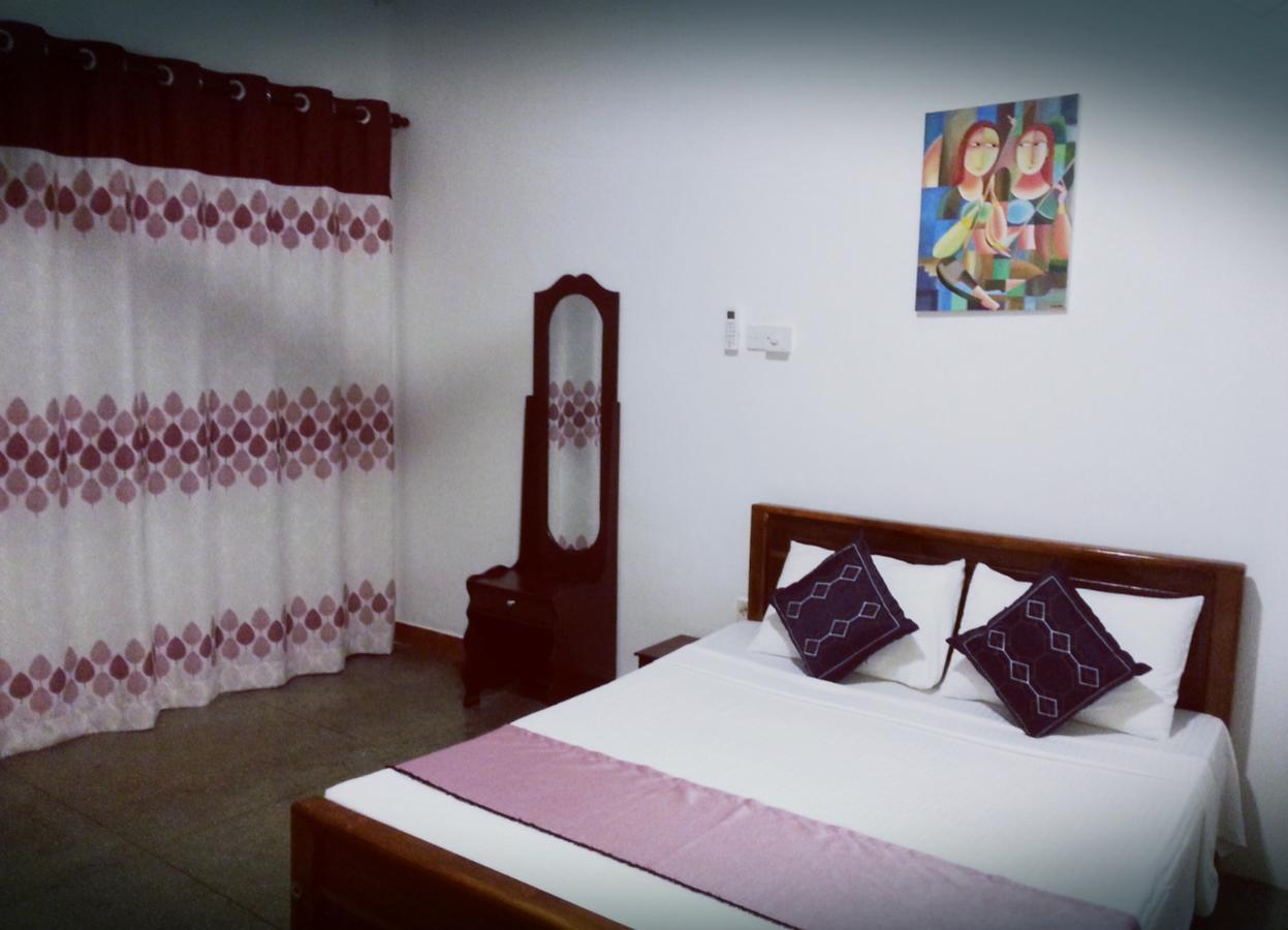 Saubagya Inn Anuradhapura Esterno foto